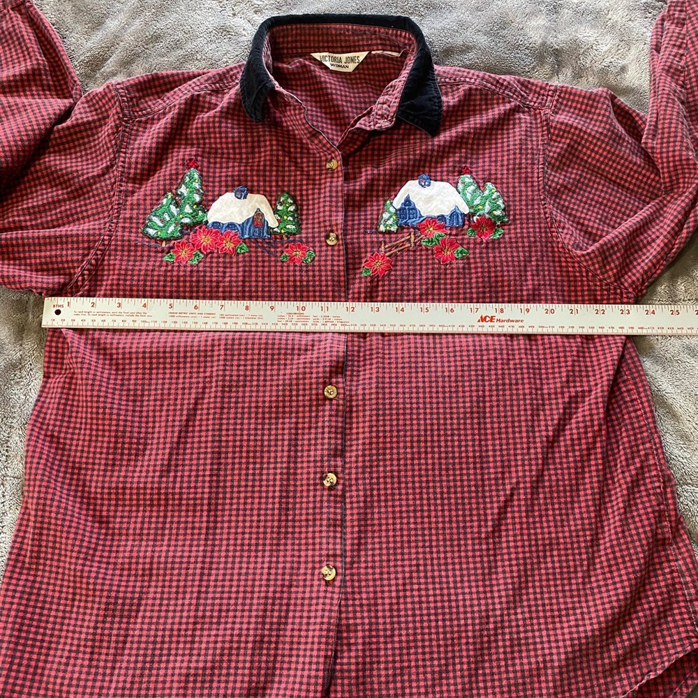 Red Checkered Womens Shirt with Embroidery (920) - Picture 7 of 12
